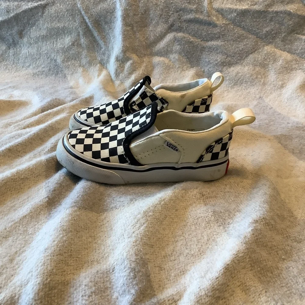 Vans Classic Checkerboard Slip-On Shoes Toddler size 7 - Picture 2 of 6